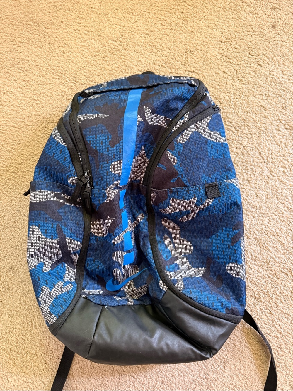 Nike elite bag